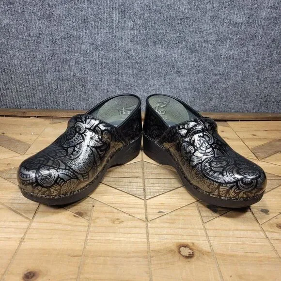 Dansko XP 2.0 Clogs Black and Silver Paisley Patent Leather Size 40 Shoe… - Picture 4 of 9